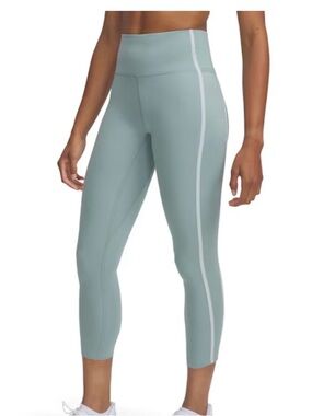 NEW 🆕 Under Armour High-Waist Cropped Leggings with Side Stripe - Sage size S
